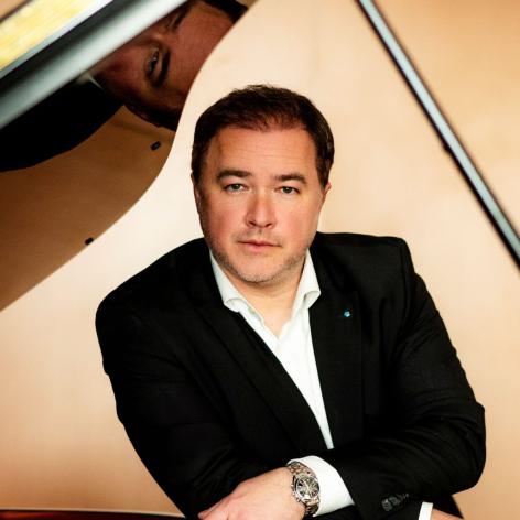 Artist Photo 1